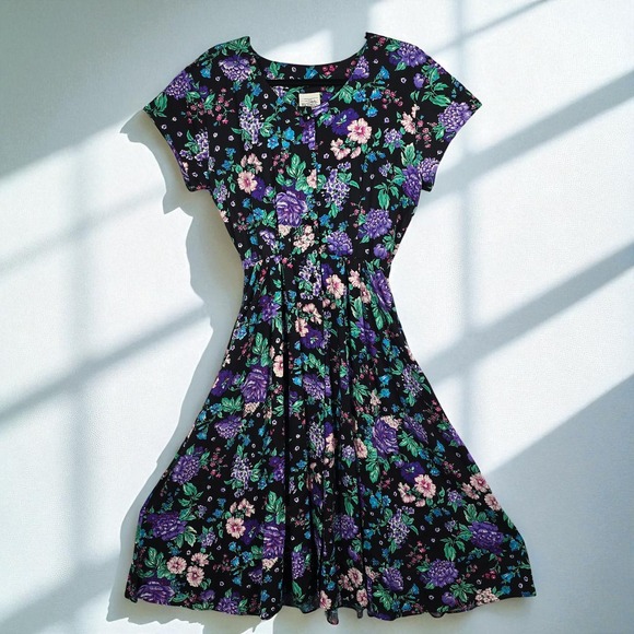 Michaels Dresses & Skirts - Shelly Michaels Floral Dress Woman 7/8 Vintage‎ Button Front Rayon Purple Green
